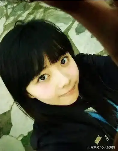 谭松韵未出道旧照流出:我就是这么自信