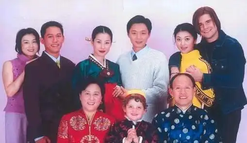 暴露年龄的老剧摩登家庭女演员个个惊艳刘奕君还嫩得出水