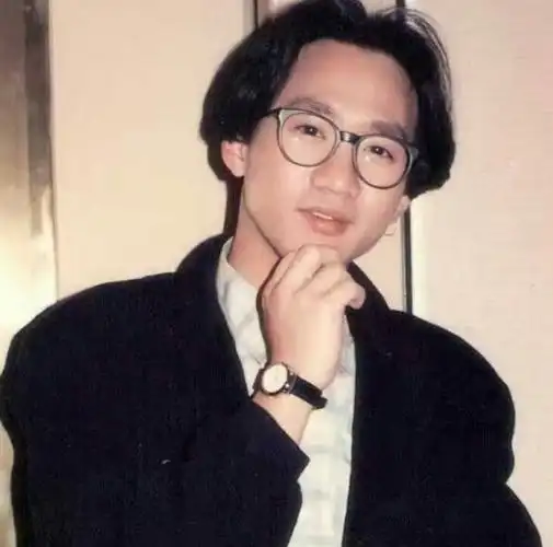 为什么说黄家驹是beyond的灵魂?