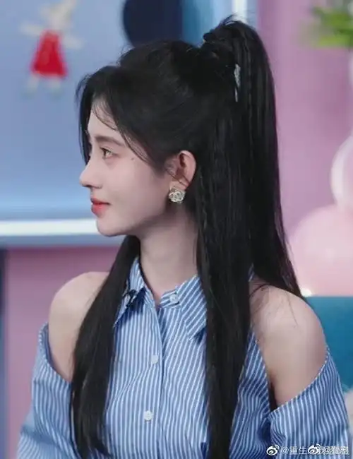 鞠婧祎高马尾造型##鞠婧祎直播高马尾