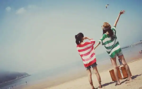 3张闺蜜好看的背影头像,要姓氏分别是张 杨苏,越多越好,只要发了就会