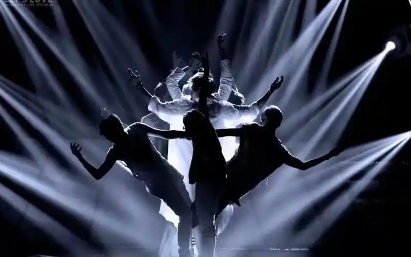 exo这棵生命树是我们梦想的开始也是青春的起点