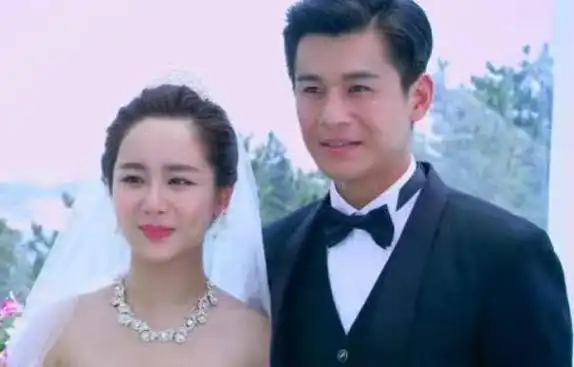 杨紫和老公结婚照片 8张结婚照你最喜欢哪张呢