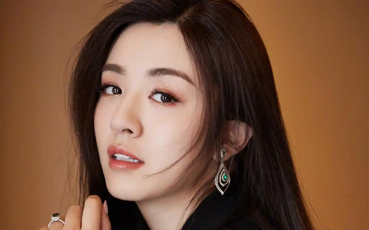 大陆明星,高清,美女明星,优雅,王晓晨,魅力,壁纸,1920x1200