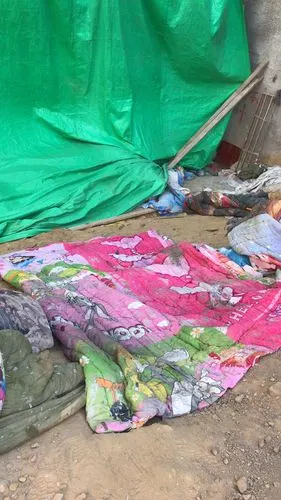 工地破棉被               -
