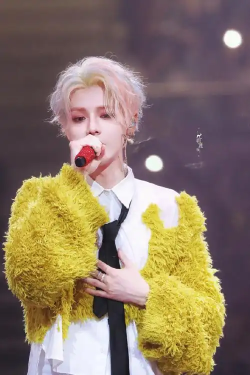 一些分享  为热爱  为喜欢  939393朝鹿forluhan_鹿晗的微博