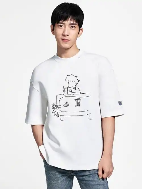 井柏然大片超带感穿白衬衫上演湿身诱惑诠释自然与艺术感