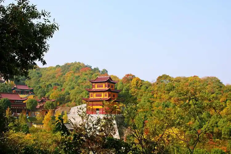 深秋游龙山景区,赏醉美景色.