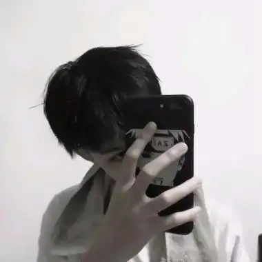 小哥哥自拍照片头像,高清帅气的16岁小哥哥自拍照头像_男生头像_美头