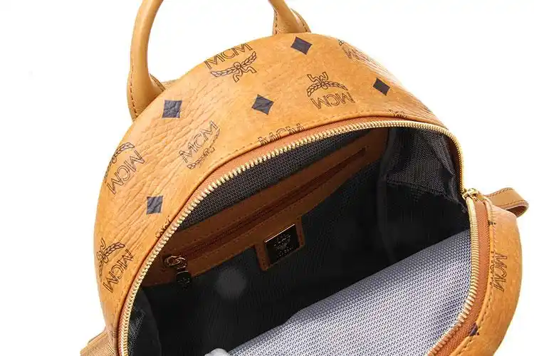 mcm(mcm) 棕色皮质铆钉装饰mini双肩包