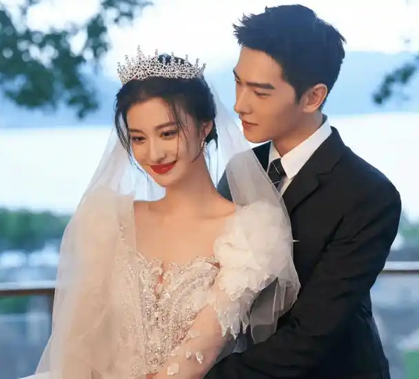 王楚然道歉,魏大勋感谢,杨洋太敷衍被群嘲_角色_观众_争议