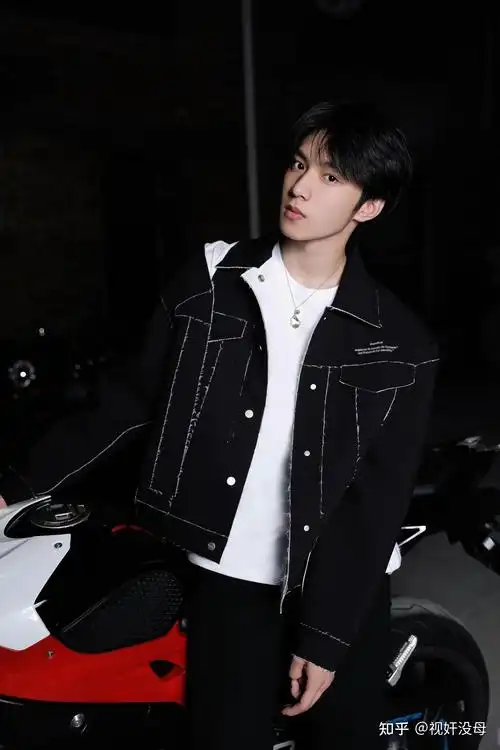 有没有刘耀文特别惊艳你的图? - 知乎