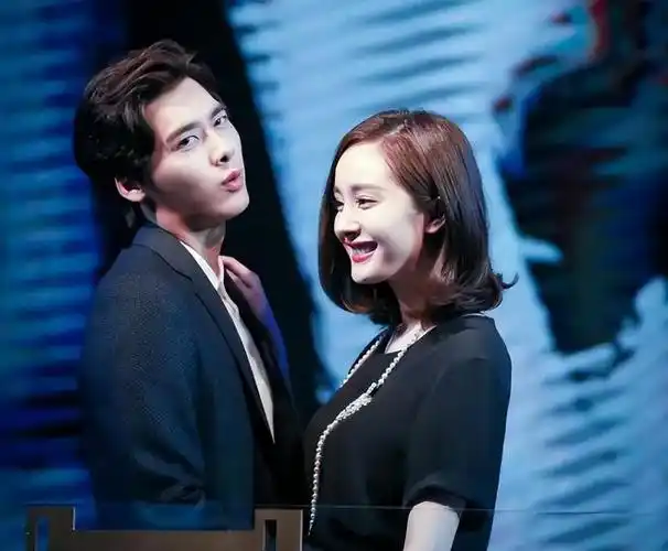 6000块嫖一次,还包养台湾女网红,李易峰彻底完了|杨幂|杨颖|李多海