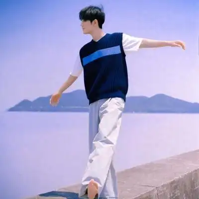 寻欢2019优质高清肖战壁纸头像也可以趴