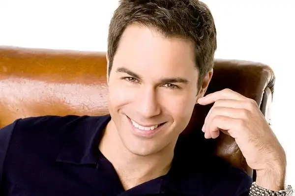 08:eric mccormack加拿大人    《威尔和格蕾丝》的单身同志律师