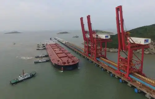 有多大的船舶宁波舟山港就有多大的码头可以靠泊