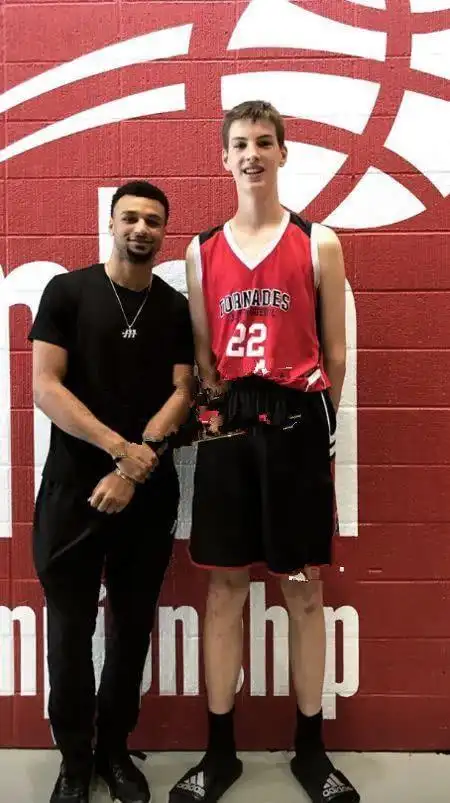 甚至nba巨星库里以及罗宾逊在看到里乌的比赛视频之后,都表示:"我很