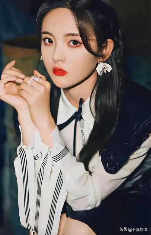 杨超越明星壁纸(60)