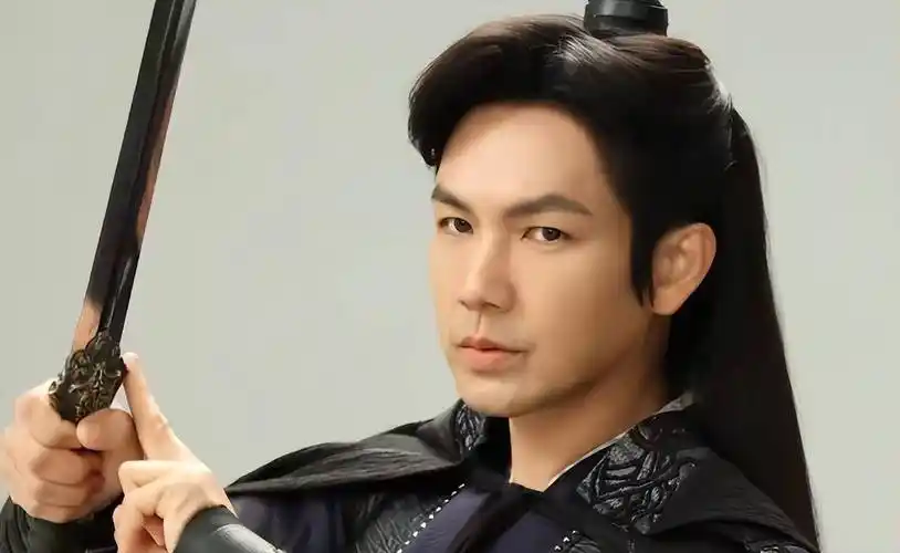 49岁钟汉良颠覆形象与32岁肖战携手藏海传新篇章开启