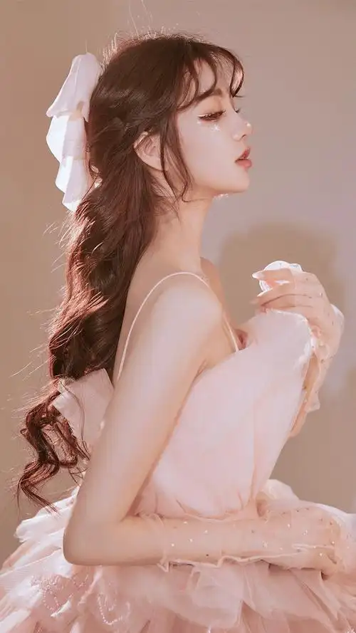 白嫩美艳少女手机壁纸_美女_手机壁纸下载_美桌网