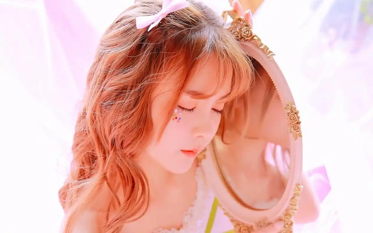 粉红少女梦幻高清电脑桌面壁纸