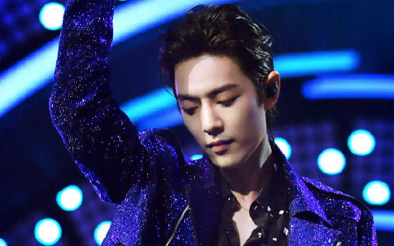 活动作品肖战恼人的秋风舞台混剪