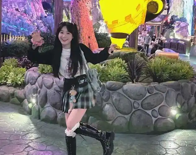 时,从曝光的基因检测结果中,徐梦洁身高166公分,体重48公斤,身材可以