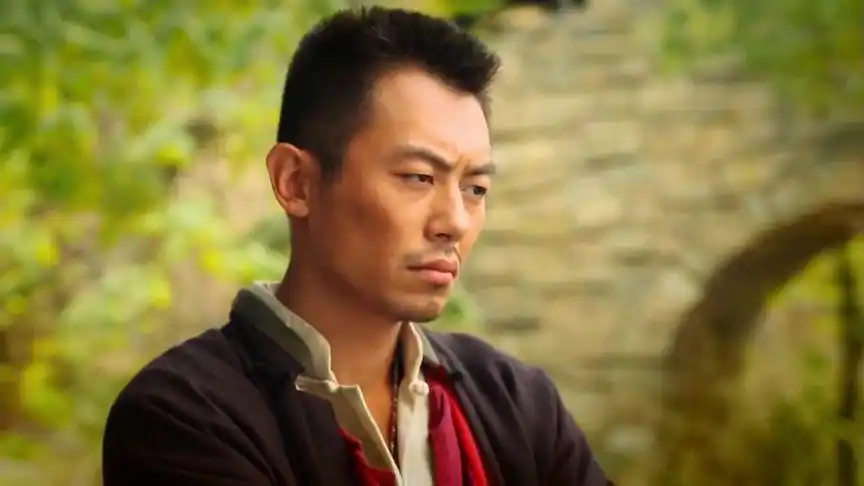 红高粱:余占鳌心地善良,把上山的奸细都给感动了