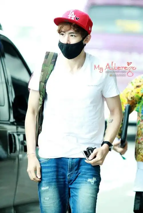 尼坤nichkhun壁纸干净利落的机场造型