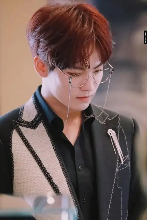 ysl圣罗兰美妆品牌挚友姚明明