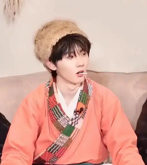 更好笑的时候和刘耀文和宋亚轩玩游戏的张真源的解说,宋亚轩不仅被摸