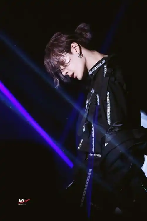 王一博平安喜乐##王一博酷盖黑豹