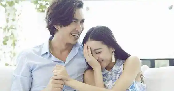 原创迪丽热巴惊现快本高伟光的眼神立马就变了这两人有情况