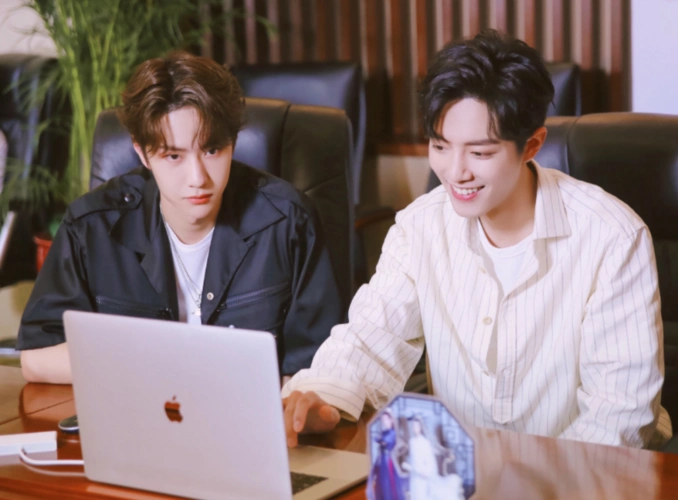 王一博在街舞疑暗戳戳提到肖战粉丝狂欢两人友情仍在