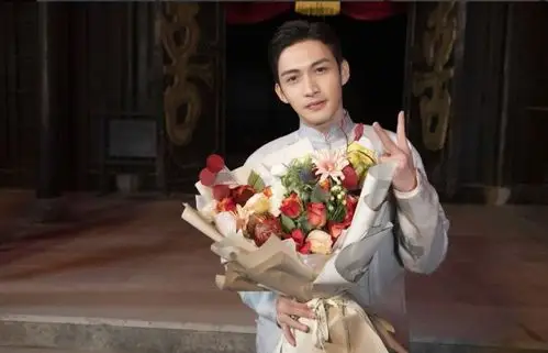 司藤新剧照景甜造型又美又飒男主张彬彬演技出色