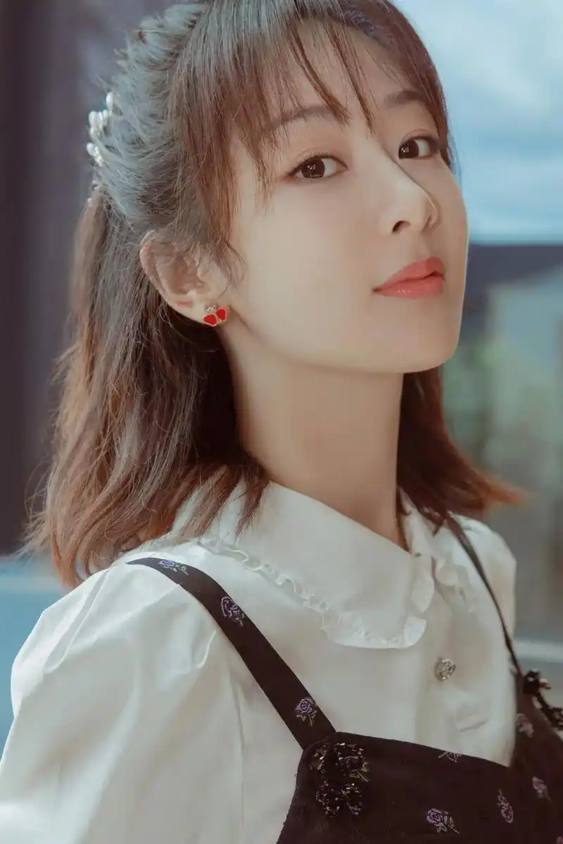 精美图集|清纯可爱杨紫