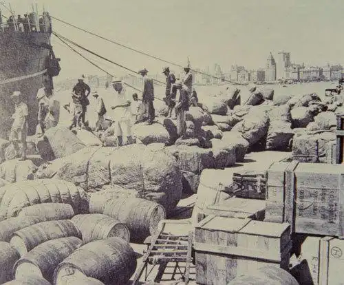 中国银行抵制封锁,禁运,图为繁忙的上海码头