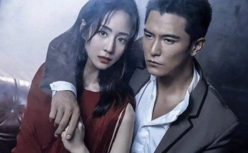 邱泽现身活动透露新婚状况当场夸赞妻子许玮甯