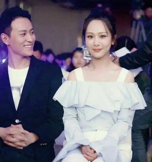 "最熟悉的陌生人",秦俊杰删光了关于杨紫的所有动态_腾讯新闻