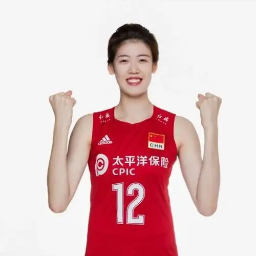 李盈莹妈妈:陪女儿叱咤排坛有泪水,女儿天津按揭买房三口团聚