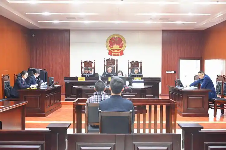 房县法院首例适用认罪认罚从宽制度职务犯罪案件开庭