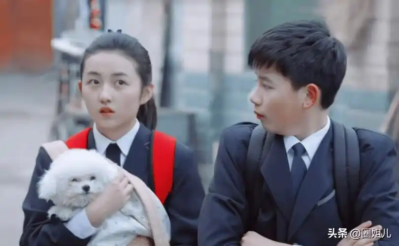 对不起,我出戏了!张子枫胡先煦这两张娃娃脸,演夫妻好违和啊