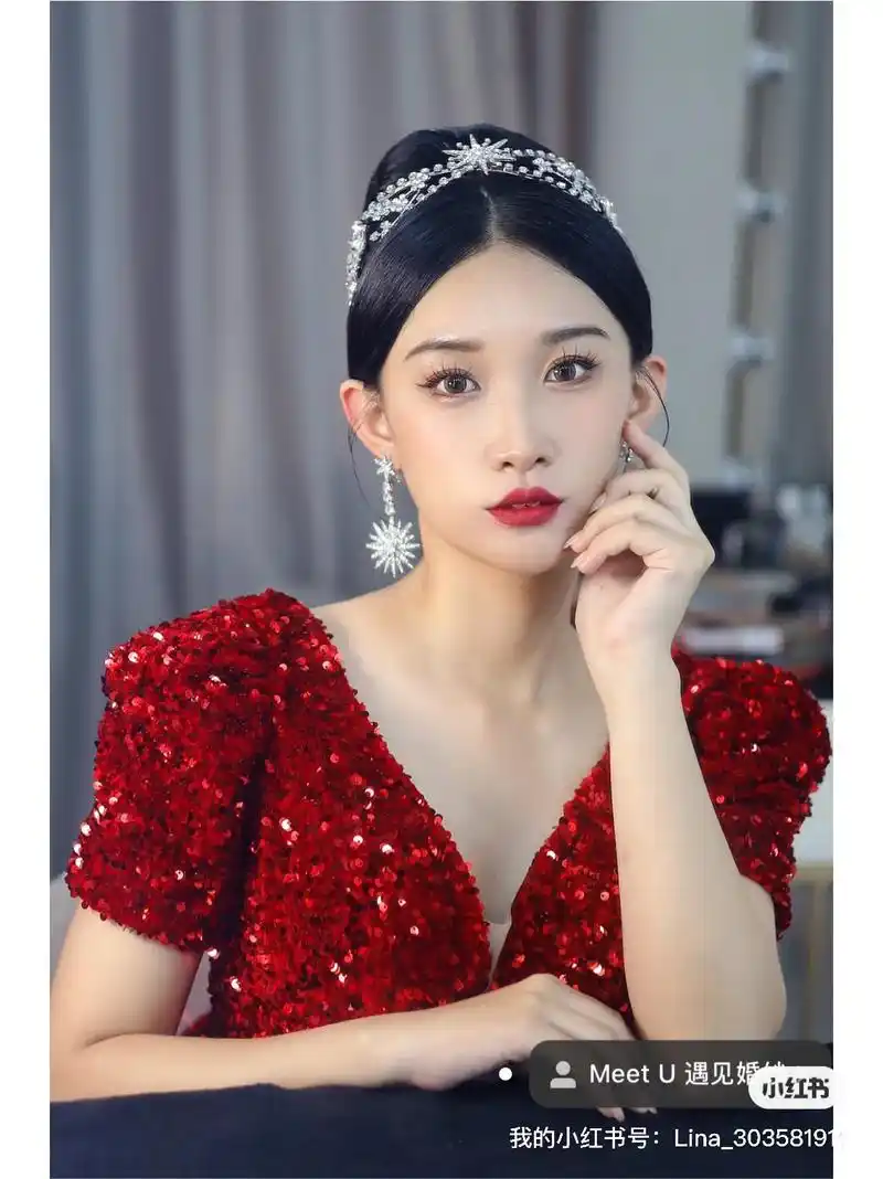 试妆花絮 新娘敬酒服晚宴造型高级感 - 抖音