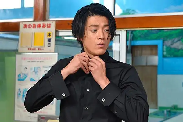 小栗旬无间双龙海报剧照图片