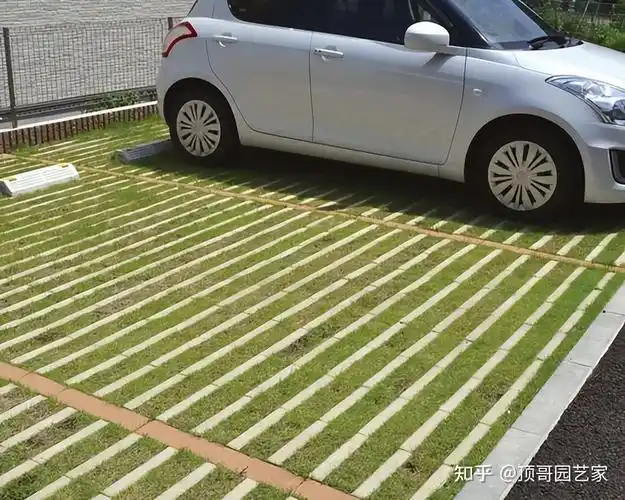 在大多数人的印象中,停车位就是一块硬化的水泥,沥青或铺装地面,看
