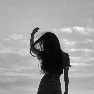 头象图片女黑白真人可爱_女生头像_头像屋