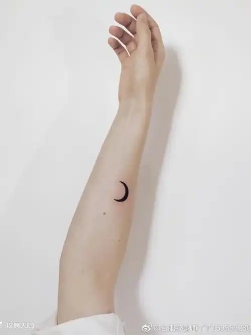 女生手臂小图_纹身图案手稿图片_丫丫的纹身作品集