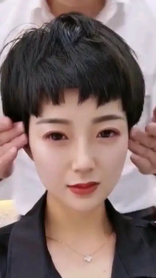 改变发型#2021最火高级感阶梯刘海