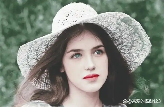 她是世界上最美的女人,却输给了巩俐,感情里长得美也没什么用!