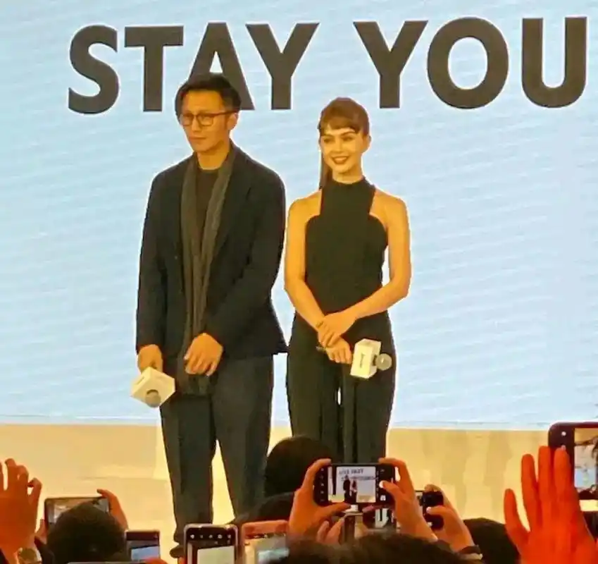 昆凌icon见到亚洲天王谢霆锋一脸花痴,并现场对他表白,称霆锋一直是他